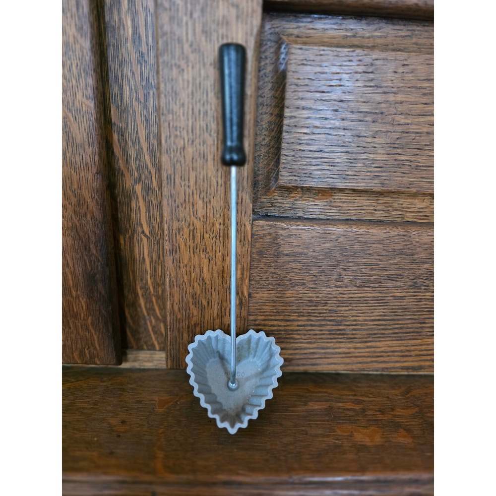 HIRCO Vintage Aluminum Heart Timbale Rosette Iron Pastry Mold with Handle
